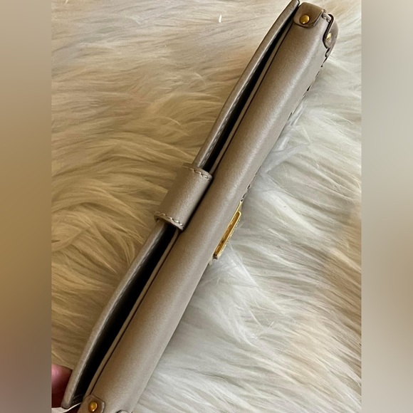 Burberry Wallet - Picture 5 of 10